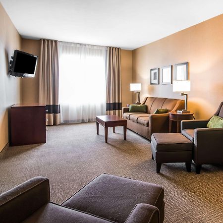 Quality Inn & Suites Towanda Exteriör bild