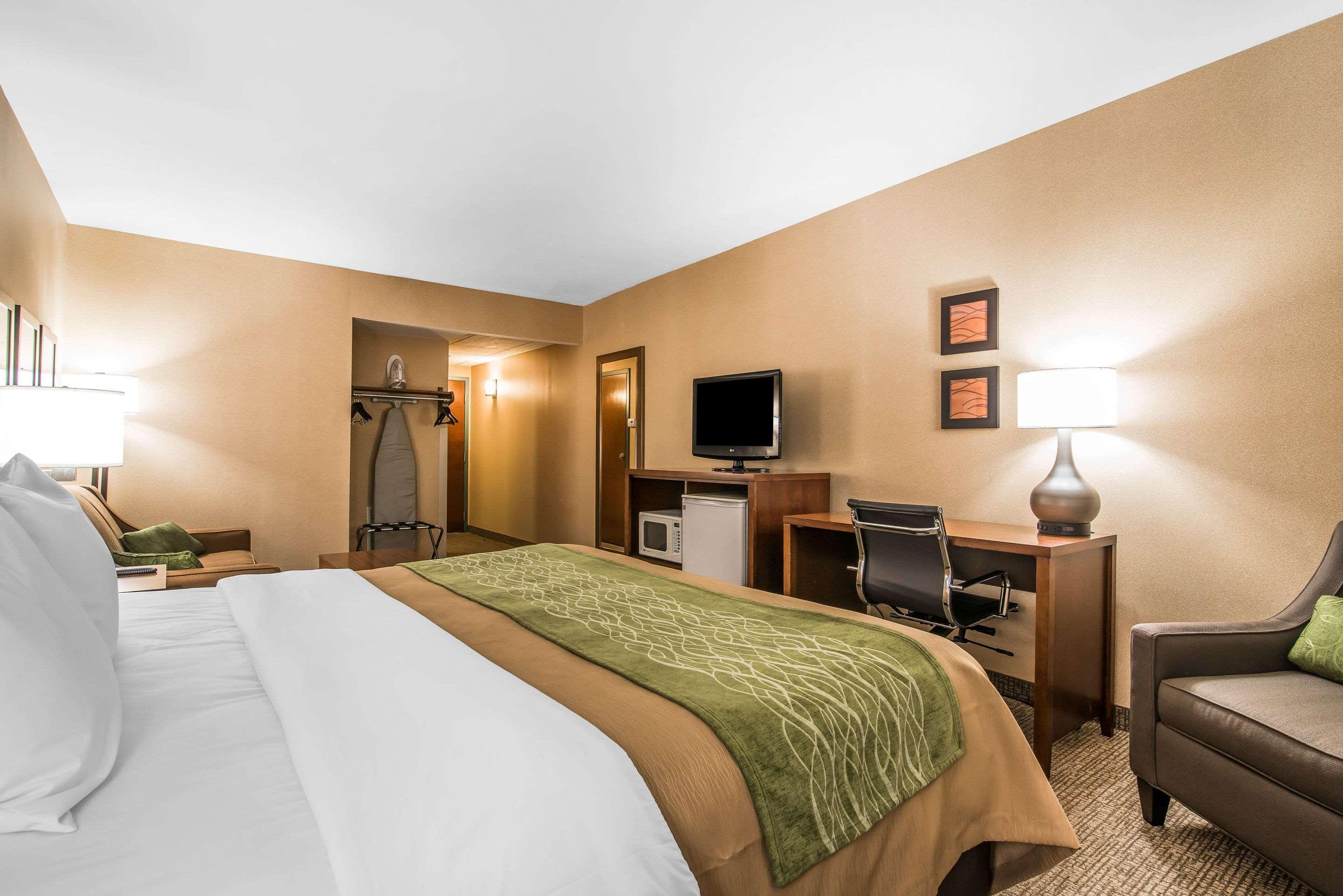 Quality Inn & Suites Towanda Exteriör bild