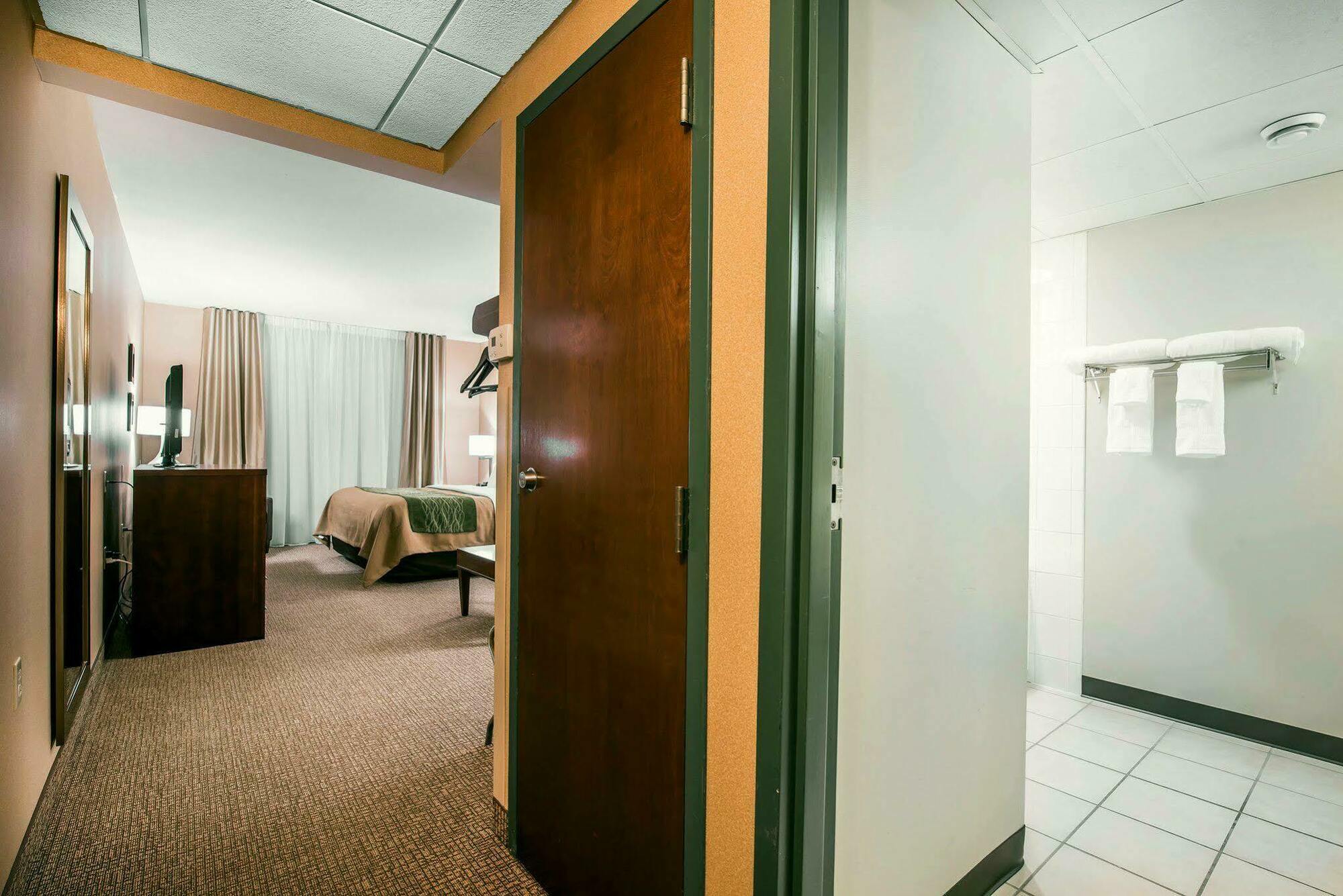 Quality Inn & Suites Towanda Exteriör bild